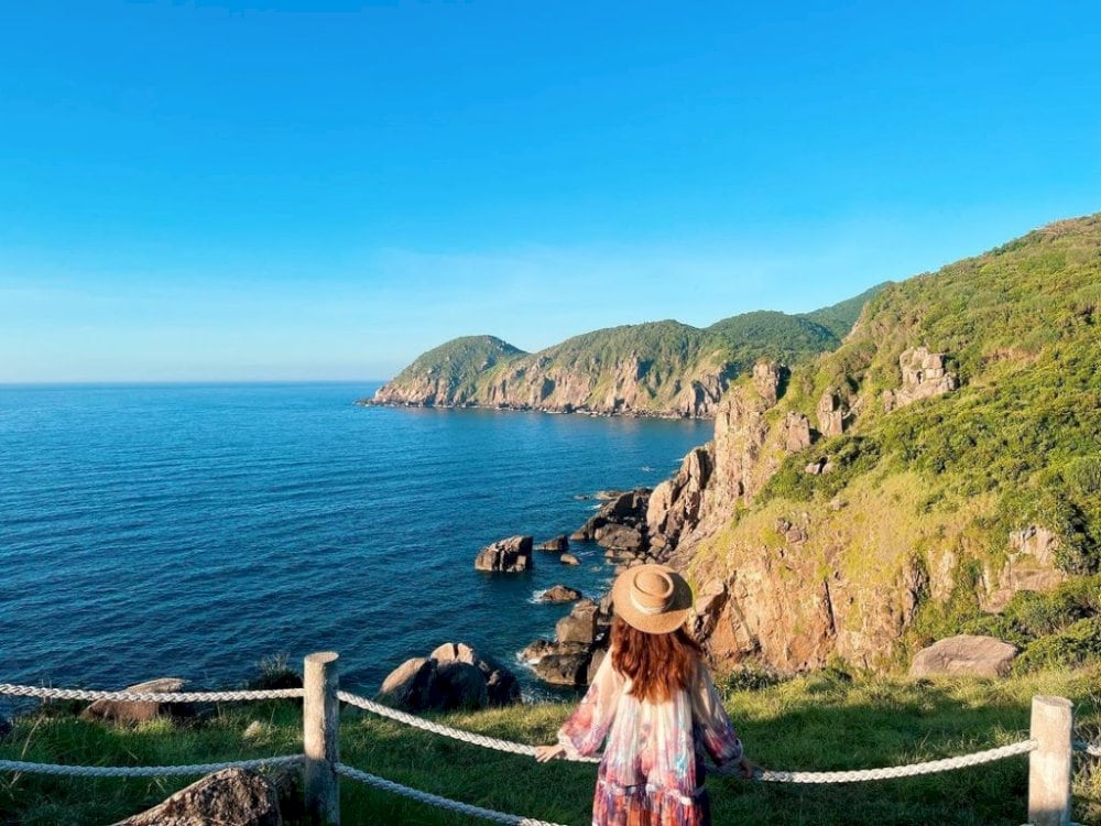 Tại Mũi Điện, có rất nhiều ngóc ngách đẹp